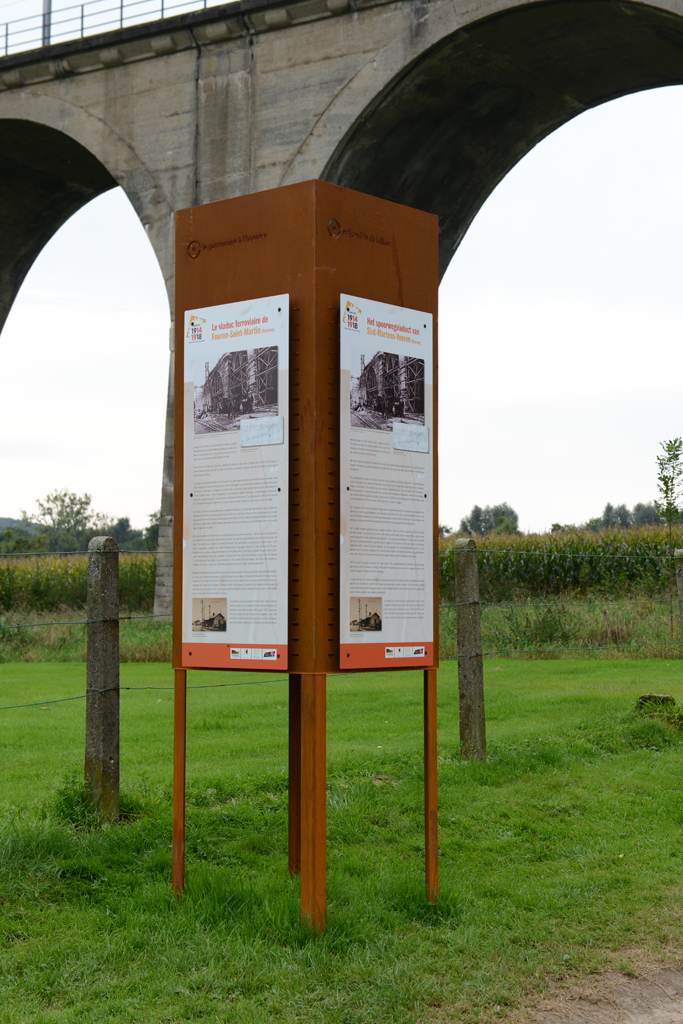 Infozuil spoorwegviaduct van Sint-Martens-Voeren